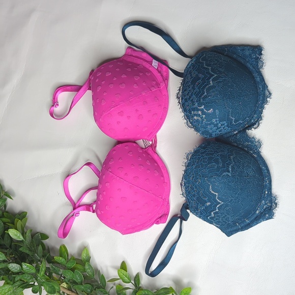 Victoria's Secret bundle of 2 bras size 32D - Picture 1 of 10